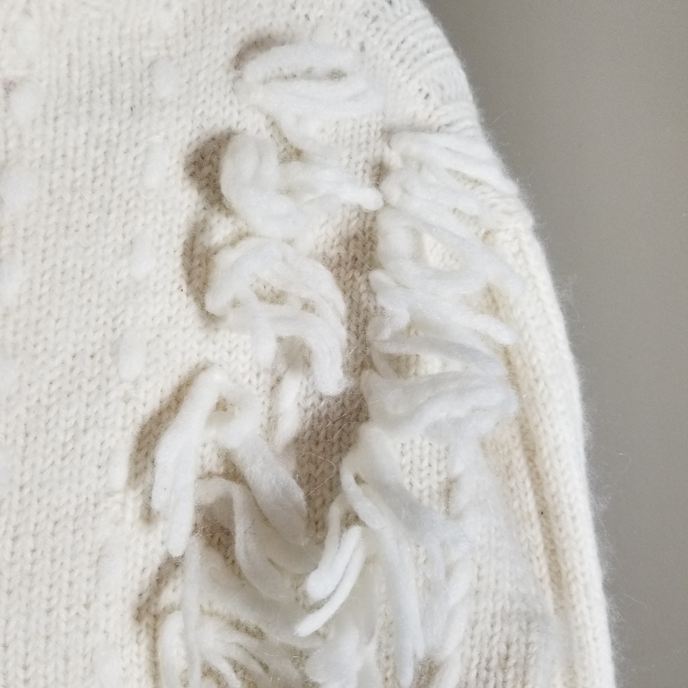 Mantari | Angelica Alpaca Fringe Cream Cozy Sweater - Picture 8 of 12